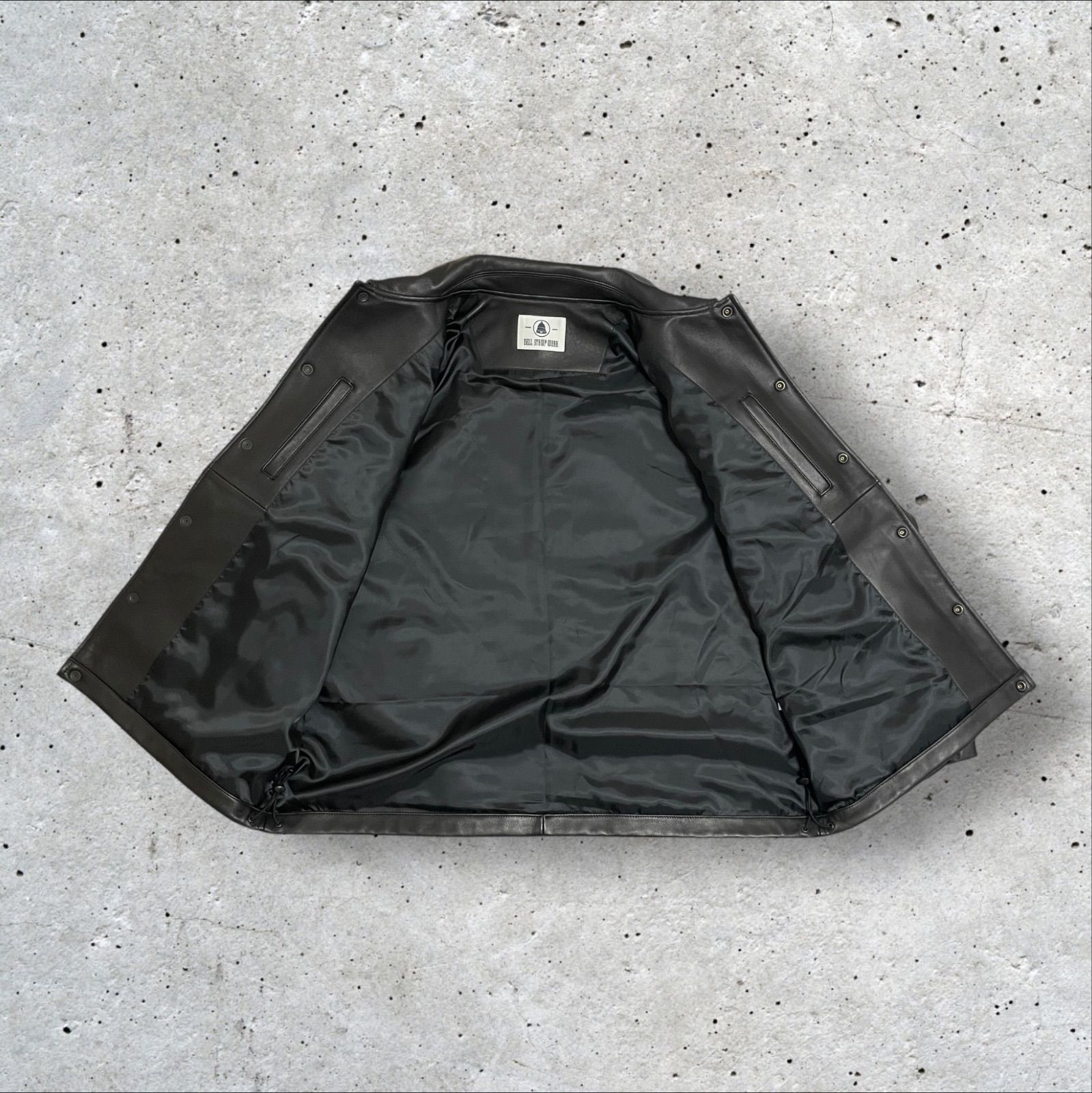 定価:93500円 BELL STAMP WEAR CAR JAM V1 25F-BSW01 BLACK M ベル