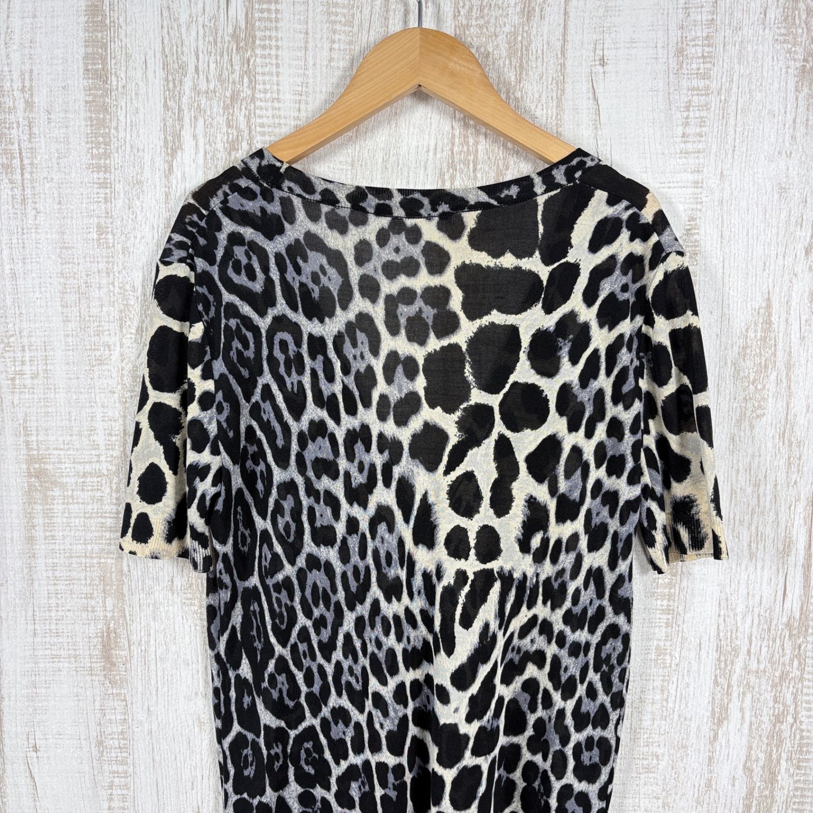 Blumarine ブルマリン　カーディガン　レース　リボン　アニマル柄　豹柄 Blumarine ブルマリン カーディガン長袖 レオパード柄 レース ビジュー