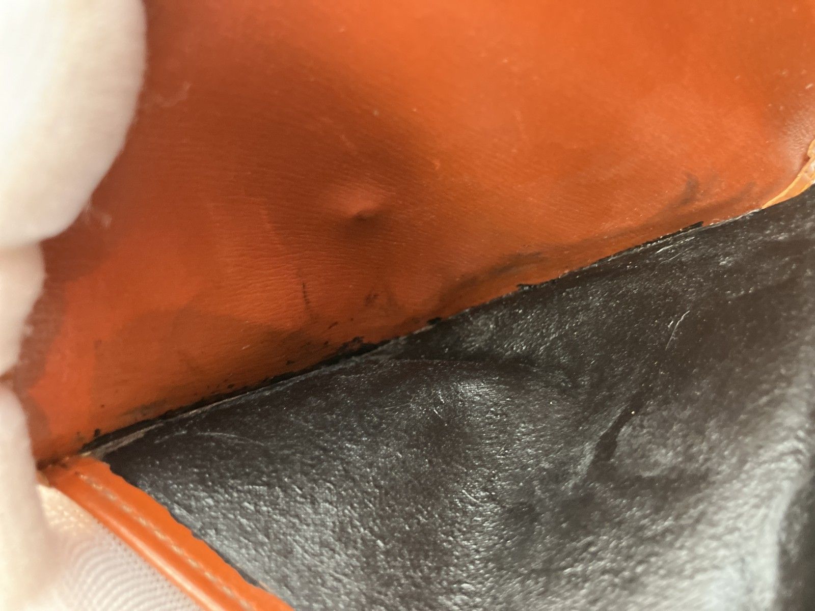 ルイヴィトン エピ 二つ折り財布 タン キャメル 茶 コンパクト財布 