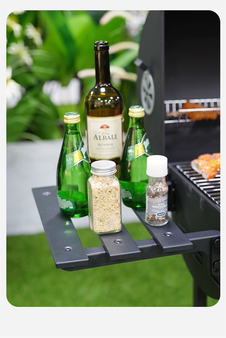 カーボンオーブン 中庭