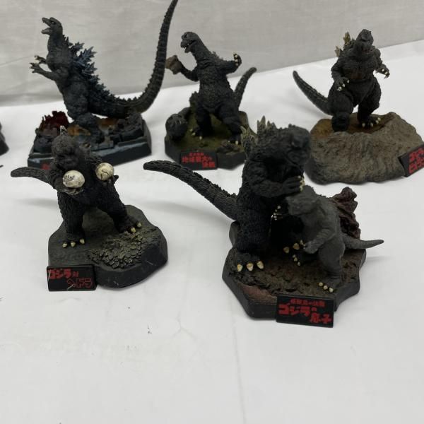 フィギュア11個セット　ゴジラ、ガメラ 中古】EC)現状品)ゴジラ・ガメラ全集 11種(破損・ﾀﾞﾌﾞﾘｱﾘ)[91] - メルカリ