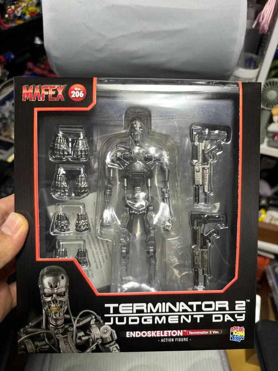 MAFEX 206 ターミネーター2 エンドスケルトン フィギュア - メルカリ