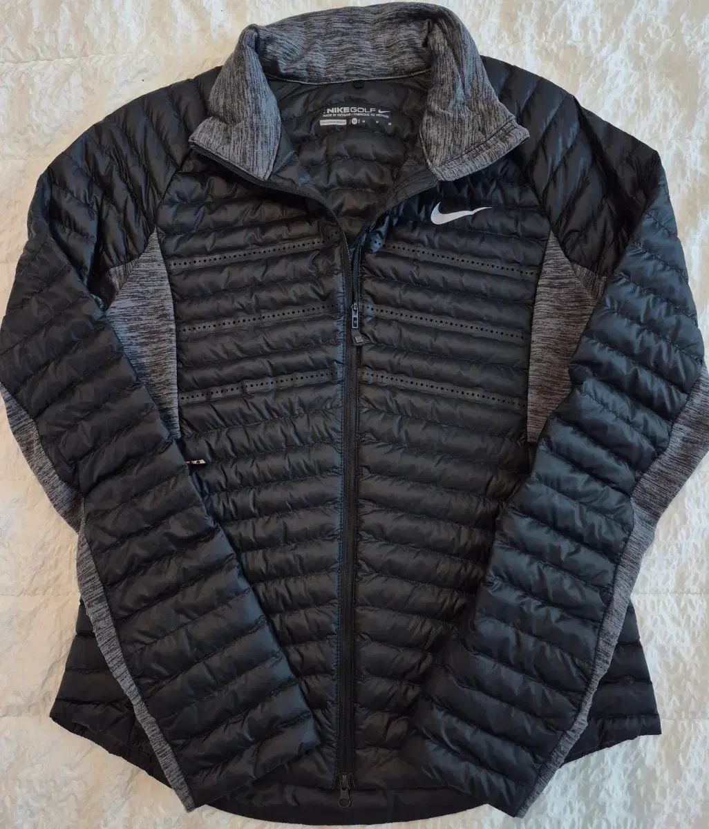 NIKE GOLF(ナイキゴルフ) レディース エアロロフト 軽量 ダウン M