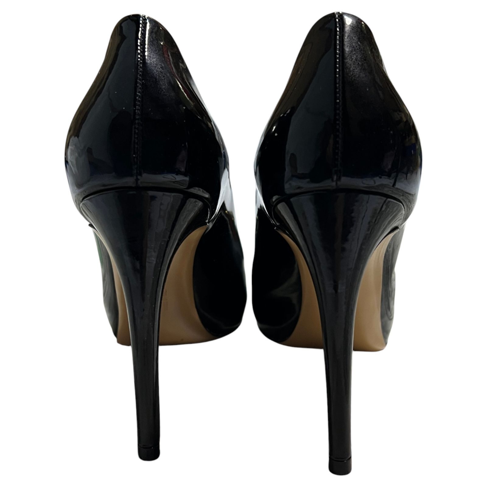 Salvatore Ferragamo☆ブラック ハイヒール FERRAGAMO（フェラガモ） エナメル パンプス ブラック ゴールド チャン