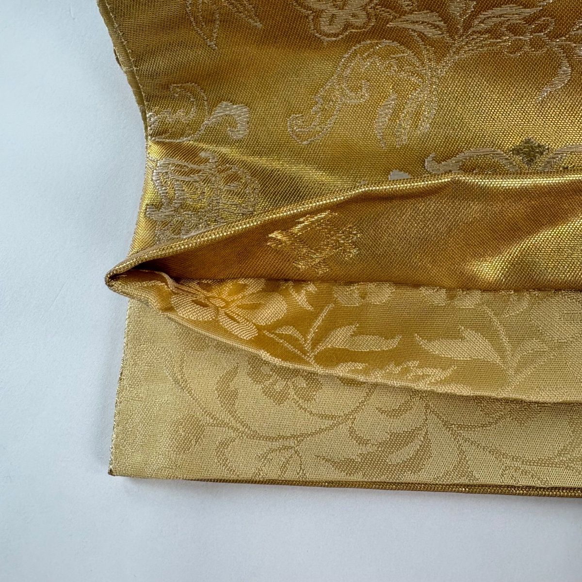 美品】 袋帯 秀品 落款 華文 花唐草 金銀糸 箔 金色 六通 正絹 【中古