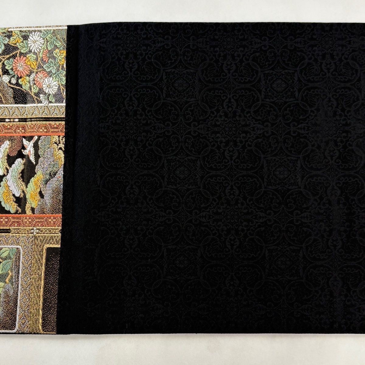 美品】 袋帯 秀品 花鳥 松竹梅 金銀糸 箔 黒 六通 正絹 【中古