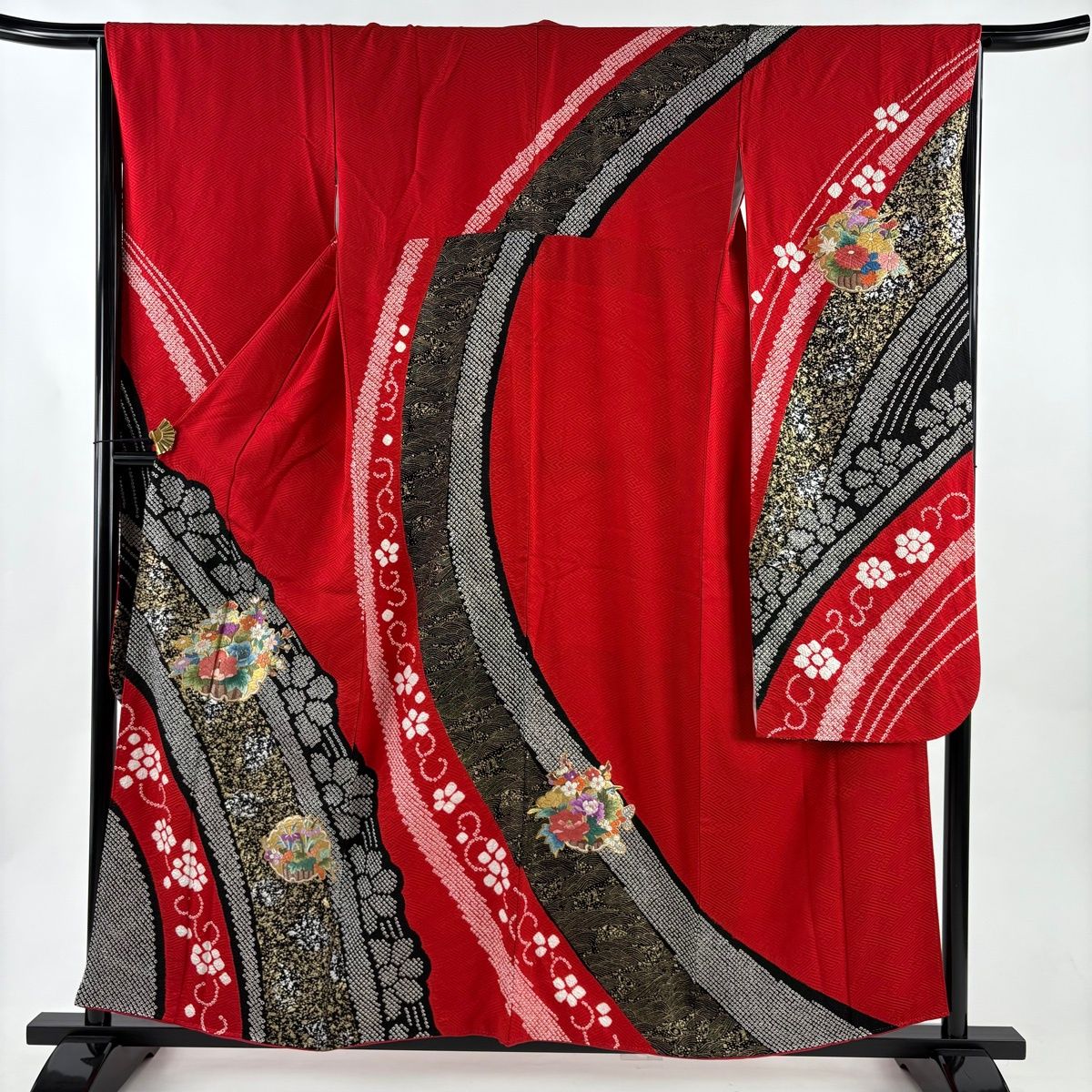 振袖 美品 秀品 身丈158cm 裄丈65cm 正絹 【中古】 振袖 身丈158cm 裄丈65cm 正絹 秀品 【中古】の通販 by バイセル