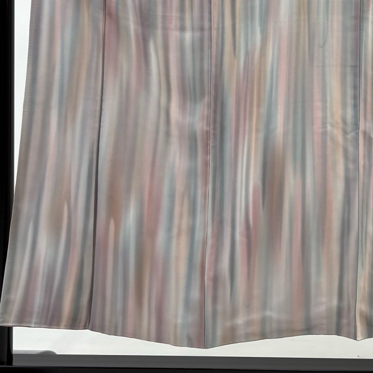 未使用品 小紋 斎藤三才 ぼかし グレー系 身丈160.5cm 袷 正絹 小紋 斉藤三才 紋意匠織 ぼかし染 カジュアル 小紋 茶道着物 御仕立