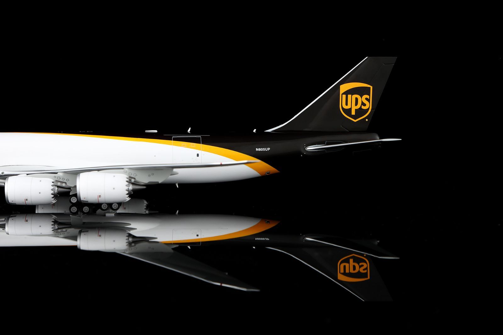 航空機・ヘリコプター UPS 747-8F N633UP 1/400 航空機・ヘリコプター