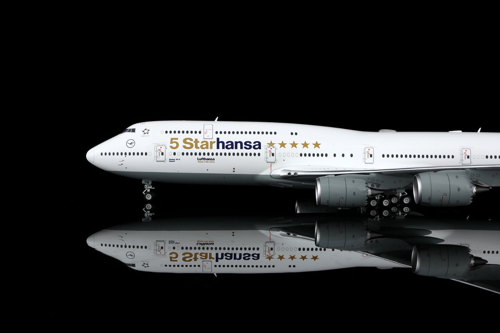 SQwings ルフトハンザ 747-8 D-ABYM 1/200 L2110 - メルカリ