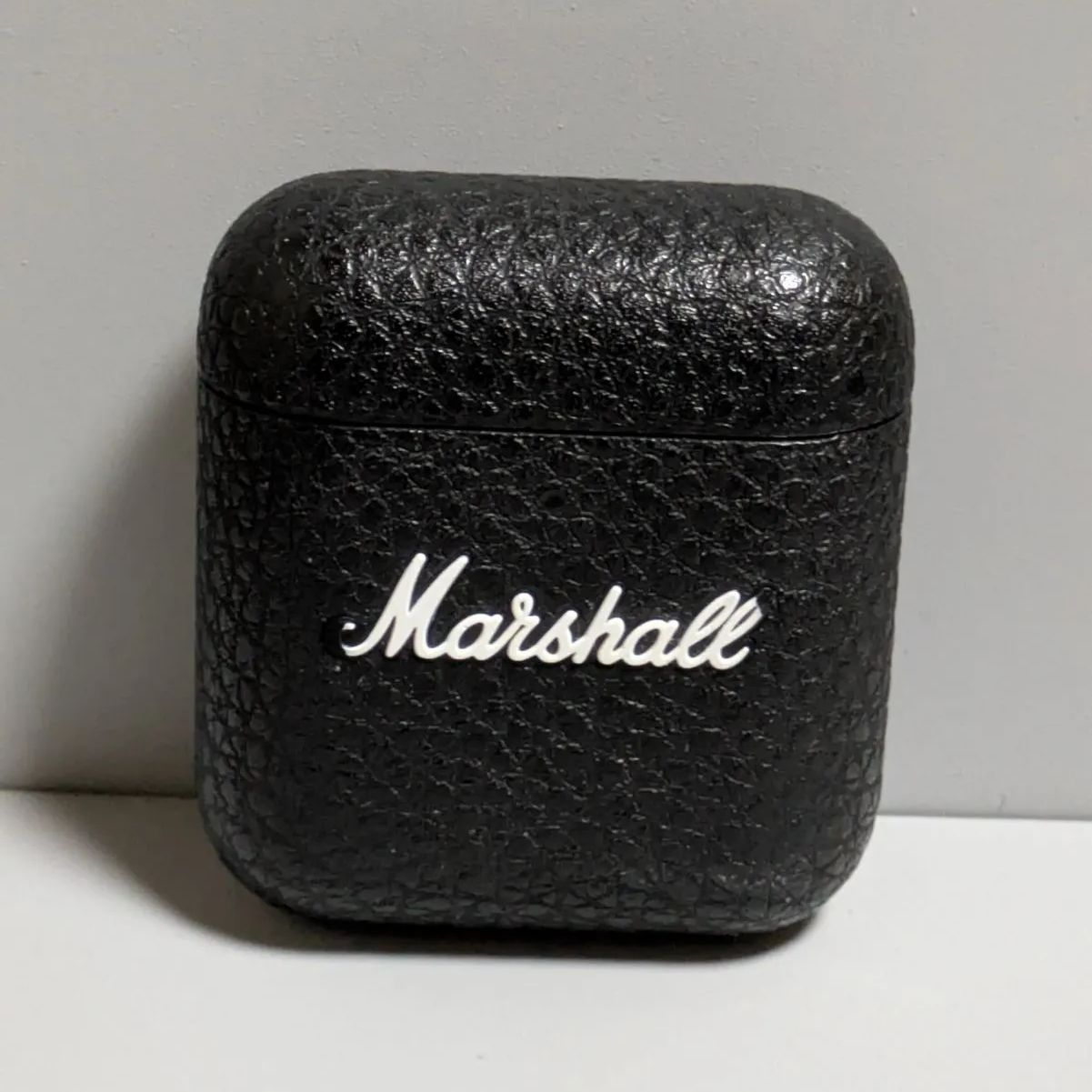美品 Marshall MINOR Ⅳ 充電ケースのみ 黒 ブラック 完全ワイヤレス