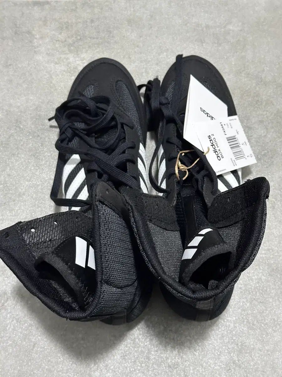 アディダス BOX HOG 2 ボクシング シューズ ブラック 245 サイズ 出品