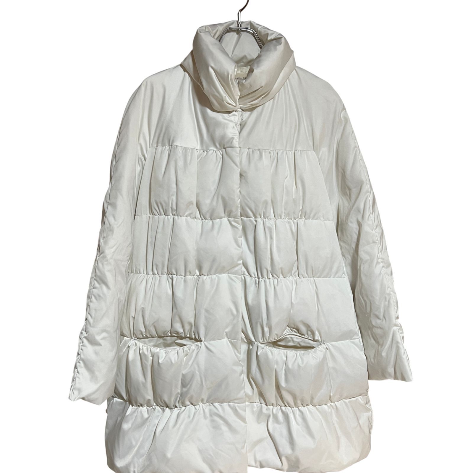 LIVIANA CONTI リビアナコンティ ダウン ジャケット アウター ホワイト