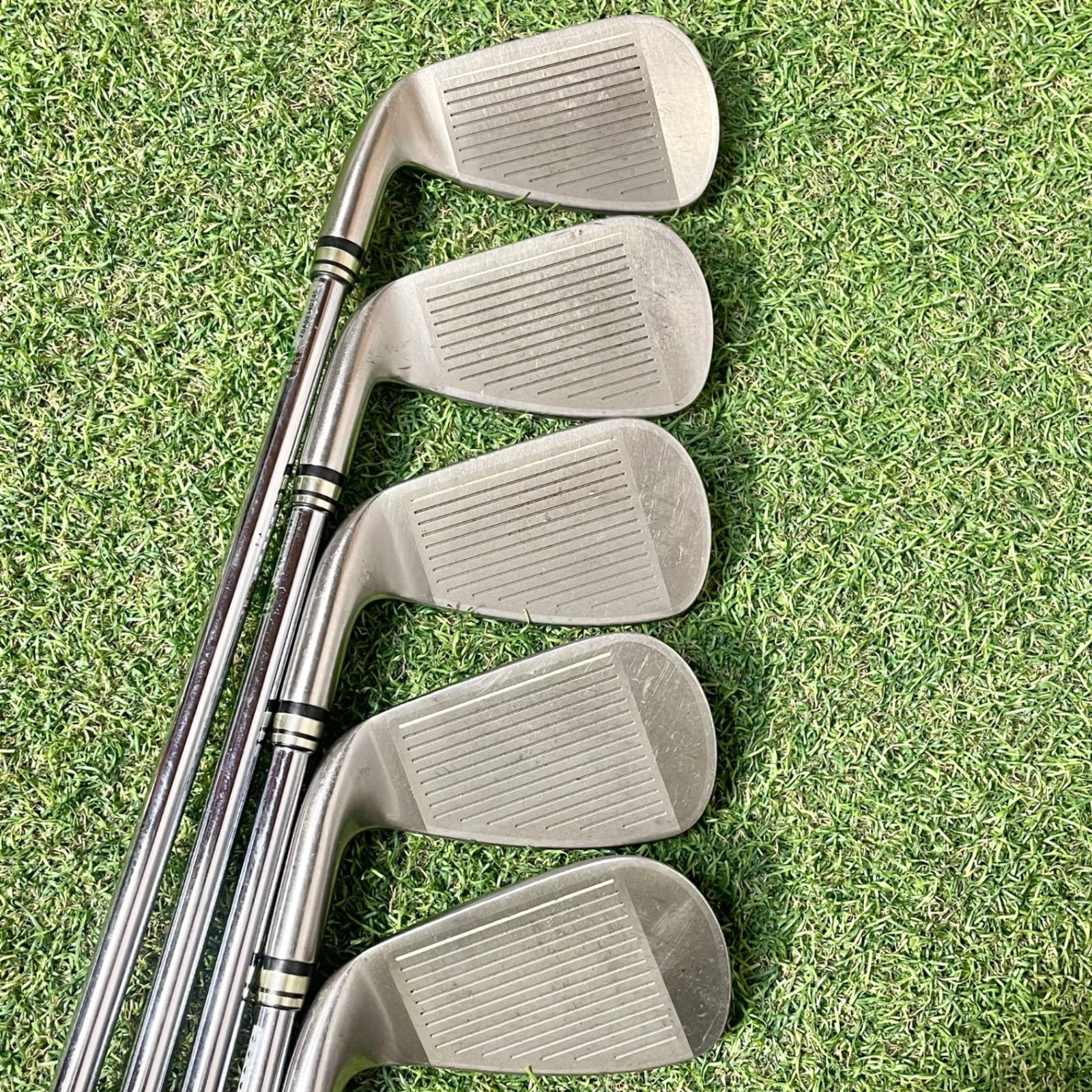 【超豪華9本】ゼクシオ XXIO7 7代目 アイアンセット メンズ R 右 良品 超豪華9本】XXIO7 ゼクシオセブン 7代目 ゼクシオ アイアンセット 9本