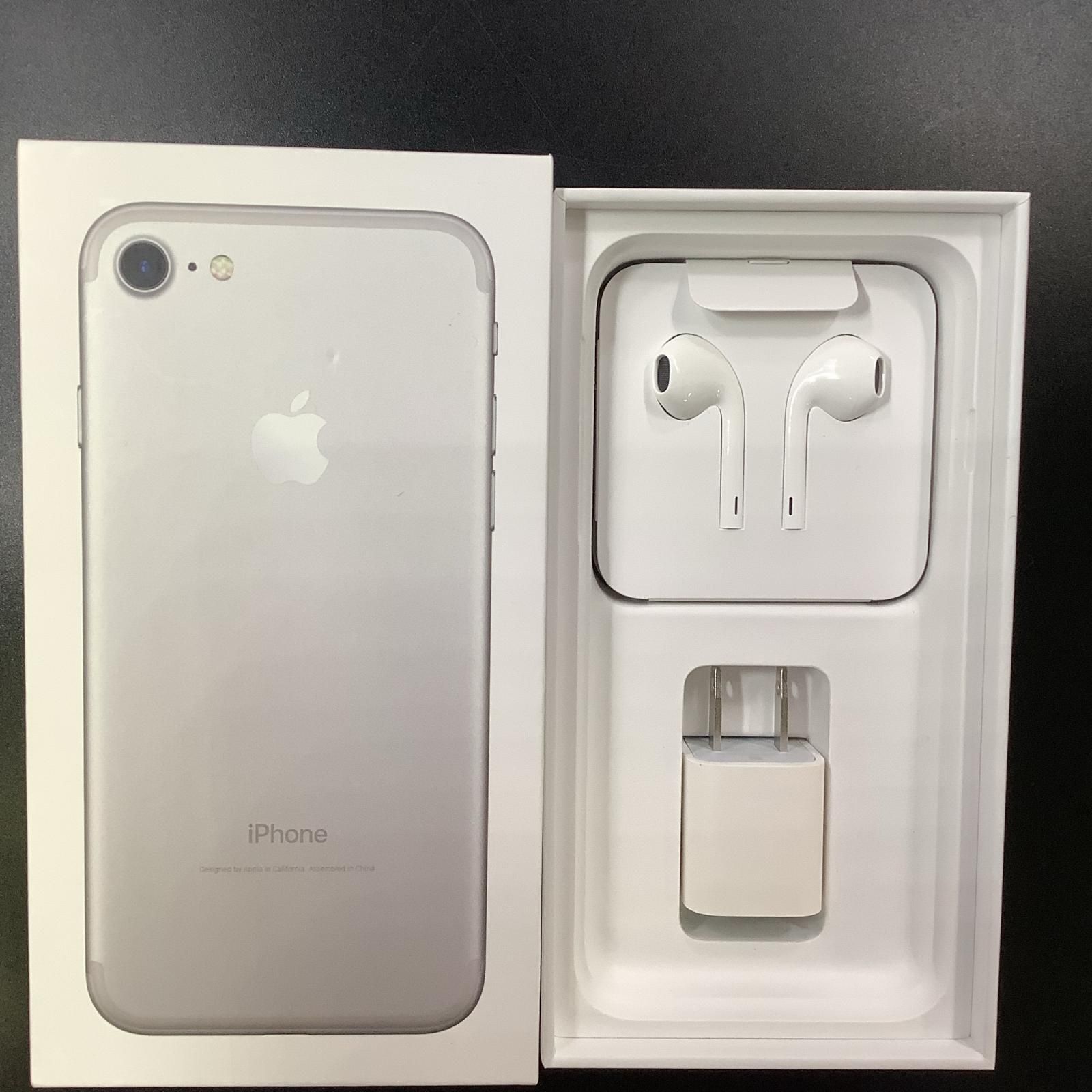 全額返金保証】【最速発送】 iPhone 7 32GB シルバー Softbank 白ロム