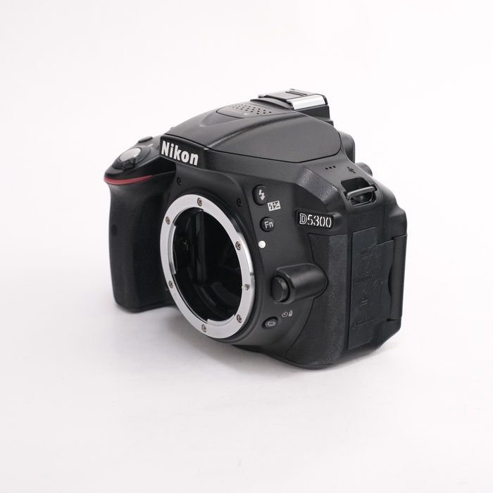 中古】(ニコン) Nikon D5300 ボディ ブラック - メルカリ
