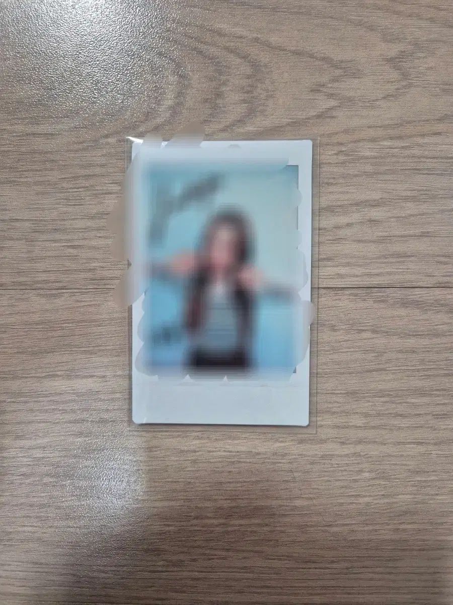 ICHILLIN' アイチリン 全員 団体 チェキ ポラ 未公開 サインなし ICHILLIN(アイチリン) チェキ ポラロイド サイン - メルカリ