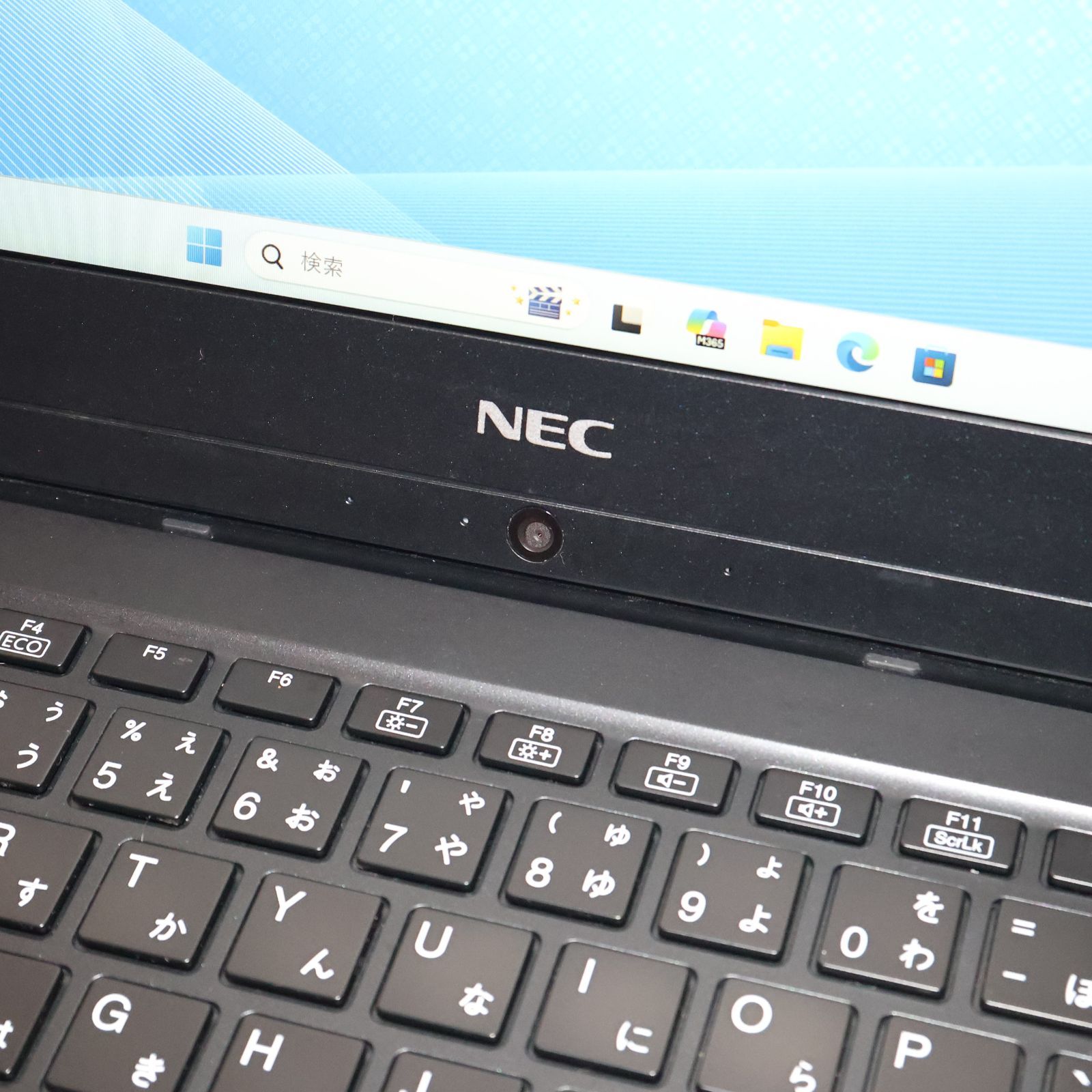 美品！Win11人気の黒8世代Corei5/SSD/メ8G/無線/カメラ/FHD - メルカリ