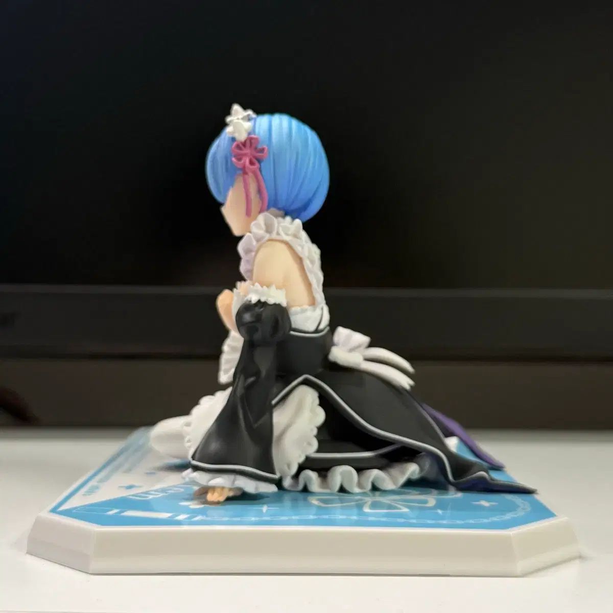 手のひら フィギュア