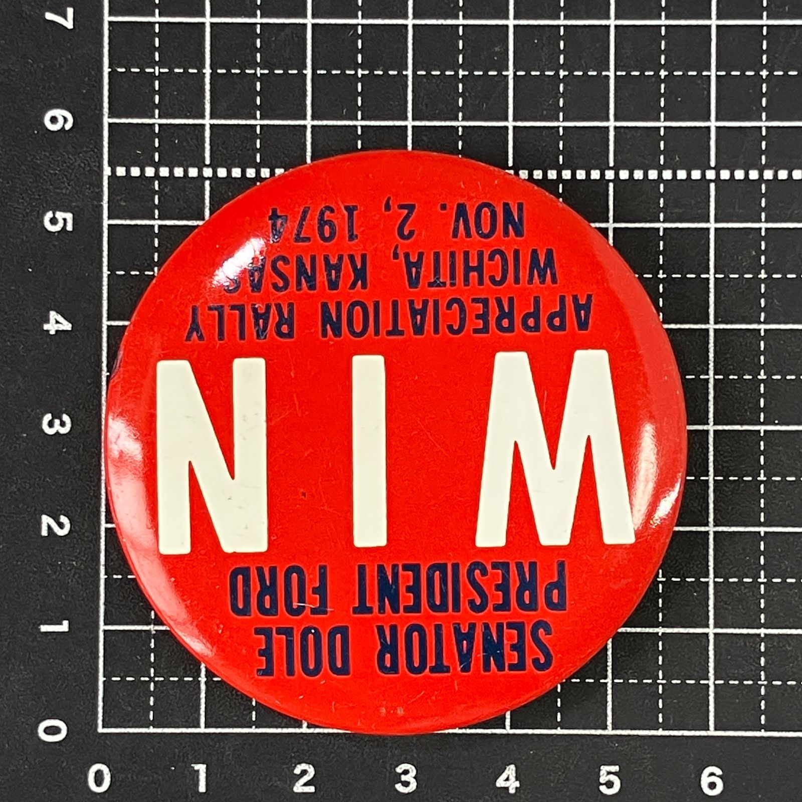 缶バッジ アメリカ 輸入 雑貨 ビンテージ 『 フォード大統領 ドール