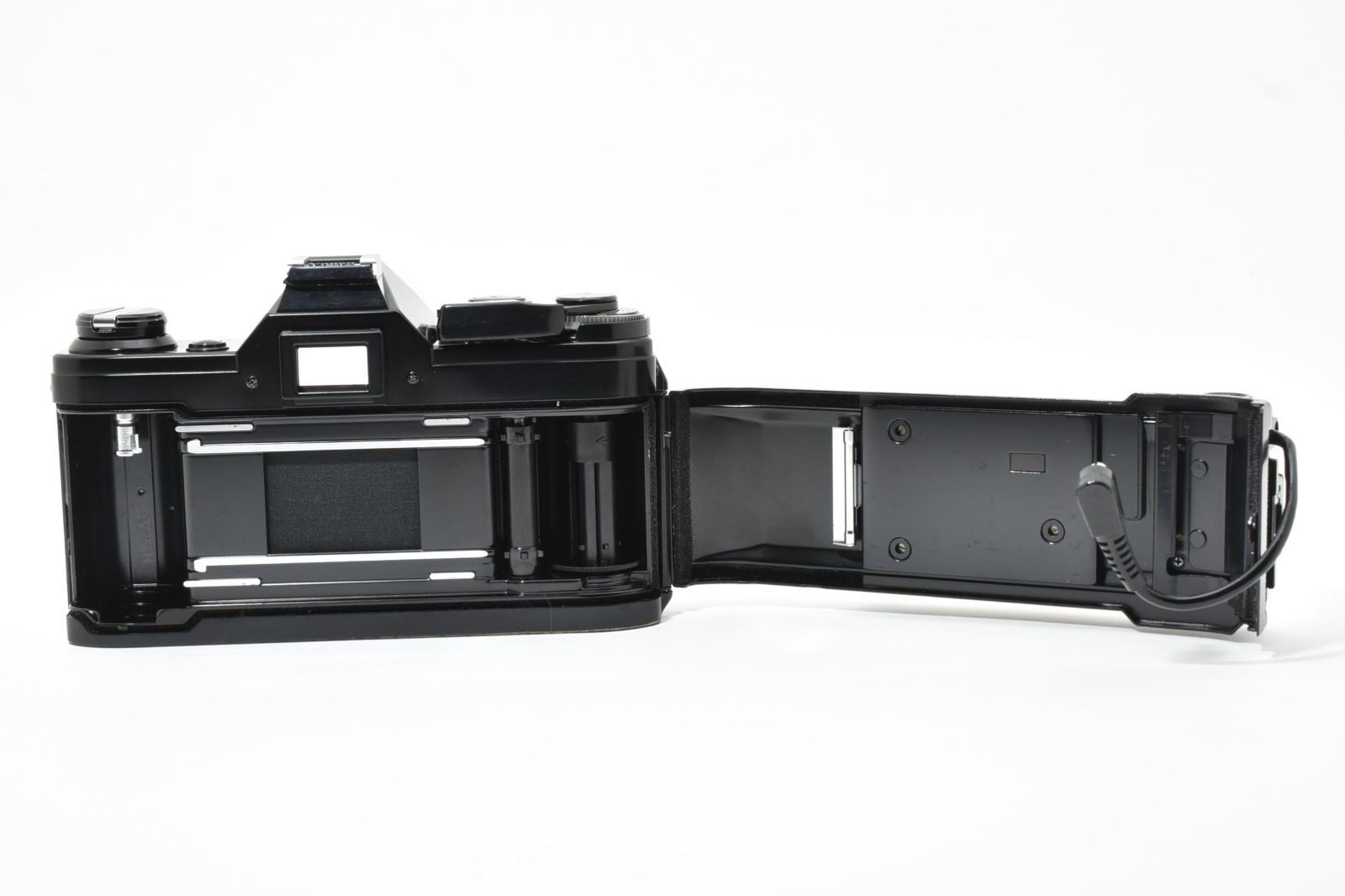 5797 【良品】 Canon Ae-1 Black Slr Film Camera モルト交換済 動作