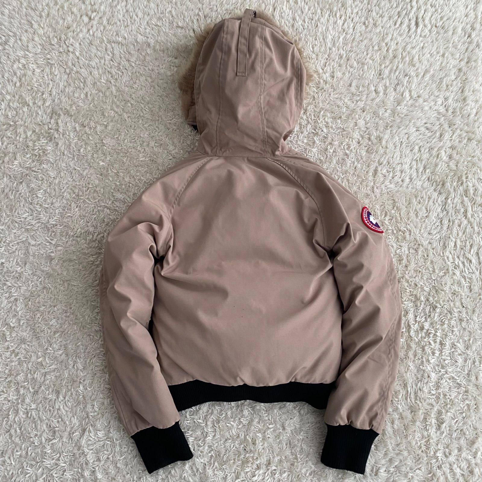 新品同様✨　カナダグース　ボンバー　ダウンジャケット　ベージュ　S CANADA GOOSE カナダグース チリワックボンバー ダウンジャケット