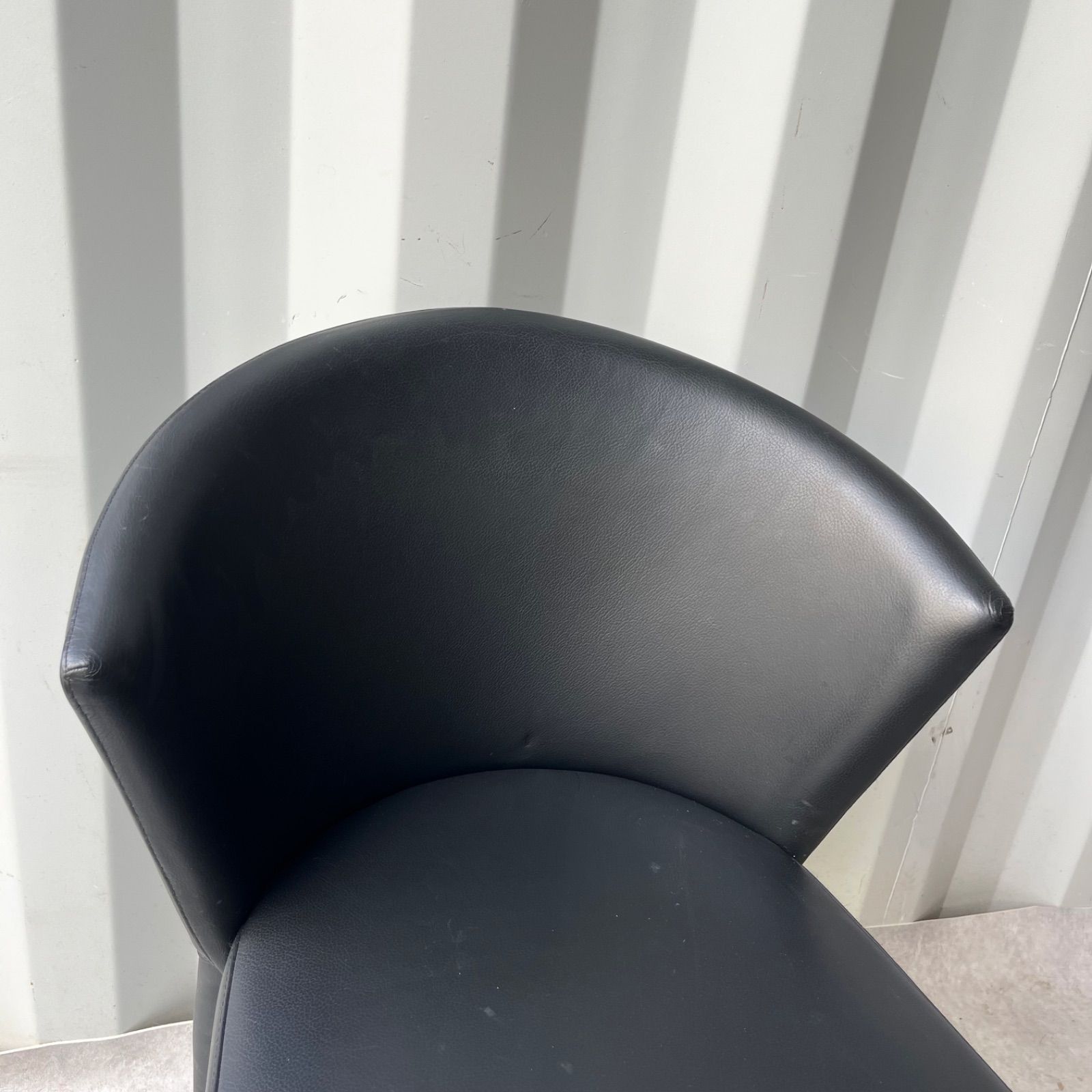 取付無料！カリガリス イタリア アメリチェア 本革ブラック ダイニング