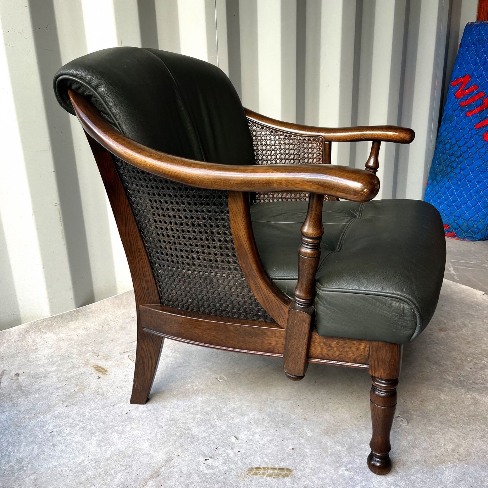 取付無料！カリモク グランドコロニアル 本革ダークグリーン アーム