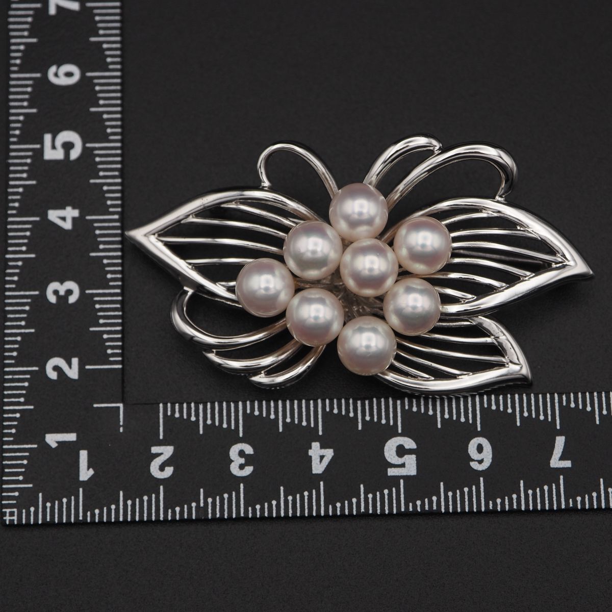M595 本真珠 7.4mm8珠 パール SILVER刻印 ブローチ リーフ デザイン
