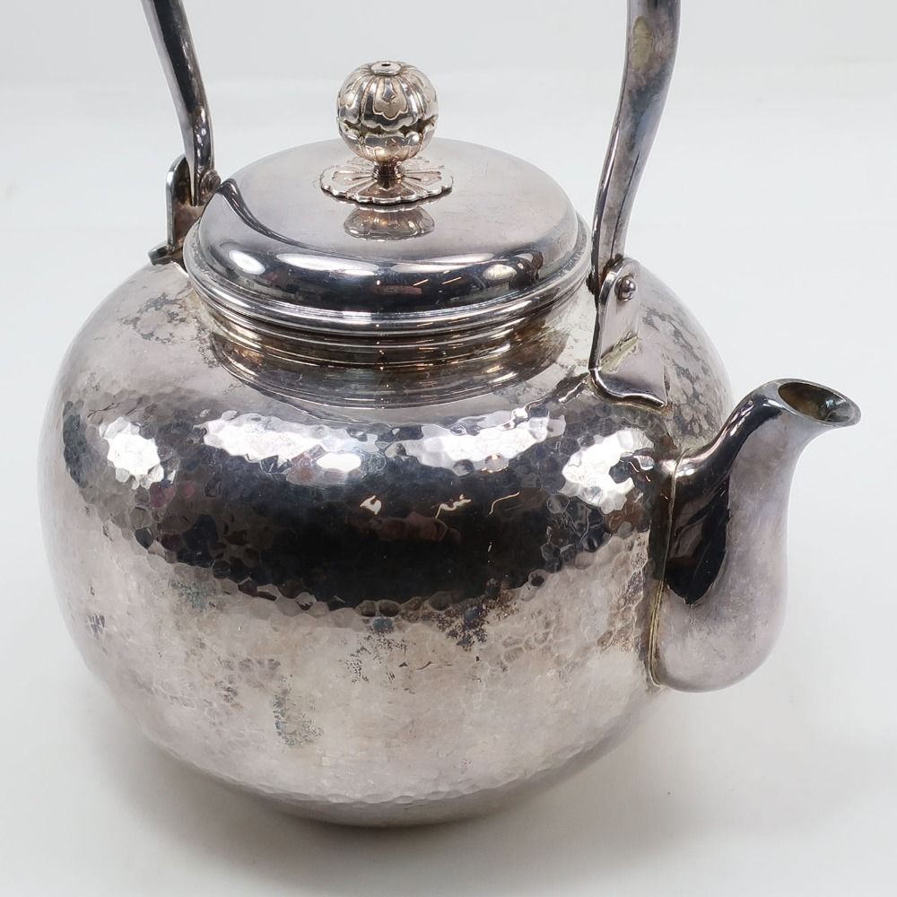 銀瓶　純銀印有り 11001] 金壽堂 銀製品 純銀 湯沸 銀瓶 双龍 忍峰刻 日本製 made in