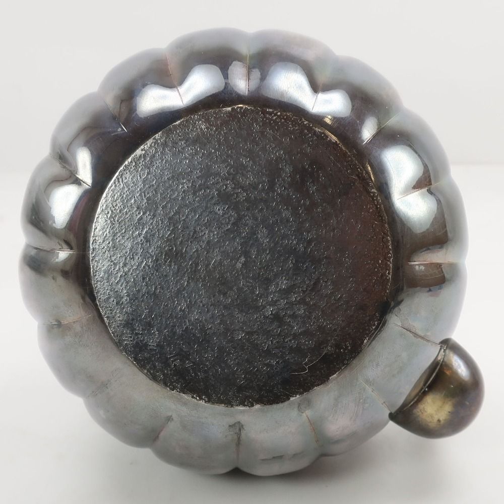 純銀製 菊形 湯沸 純銀刻印 銀瓶 純銀 _ 骨董品 - メルカリ