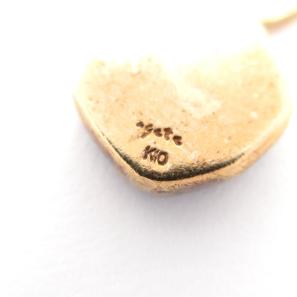 agete(アガット) ペンダントトップ - K10×ダークネイビー - メルカリ