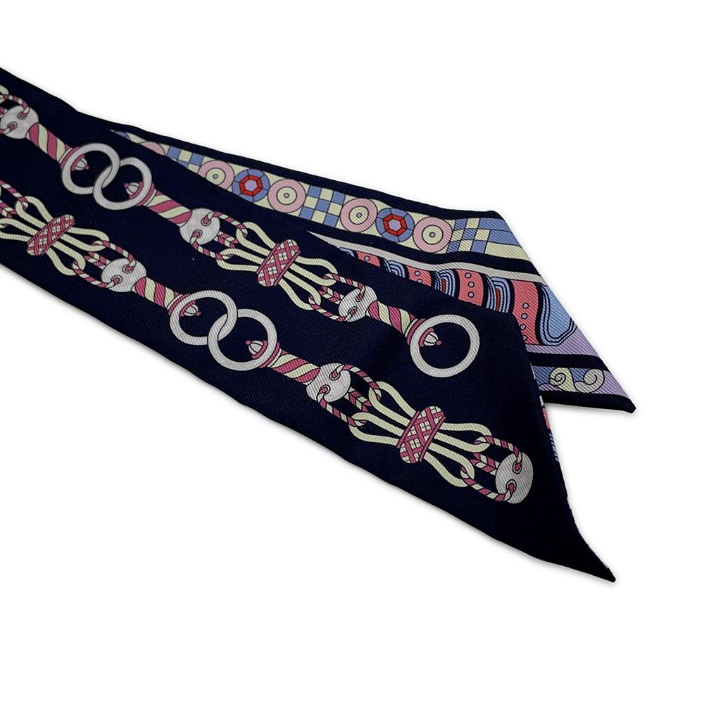 エルメス スカーフ ツイリー ハーネスの薔薇窓 Harnais en Rosace