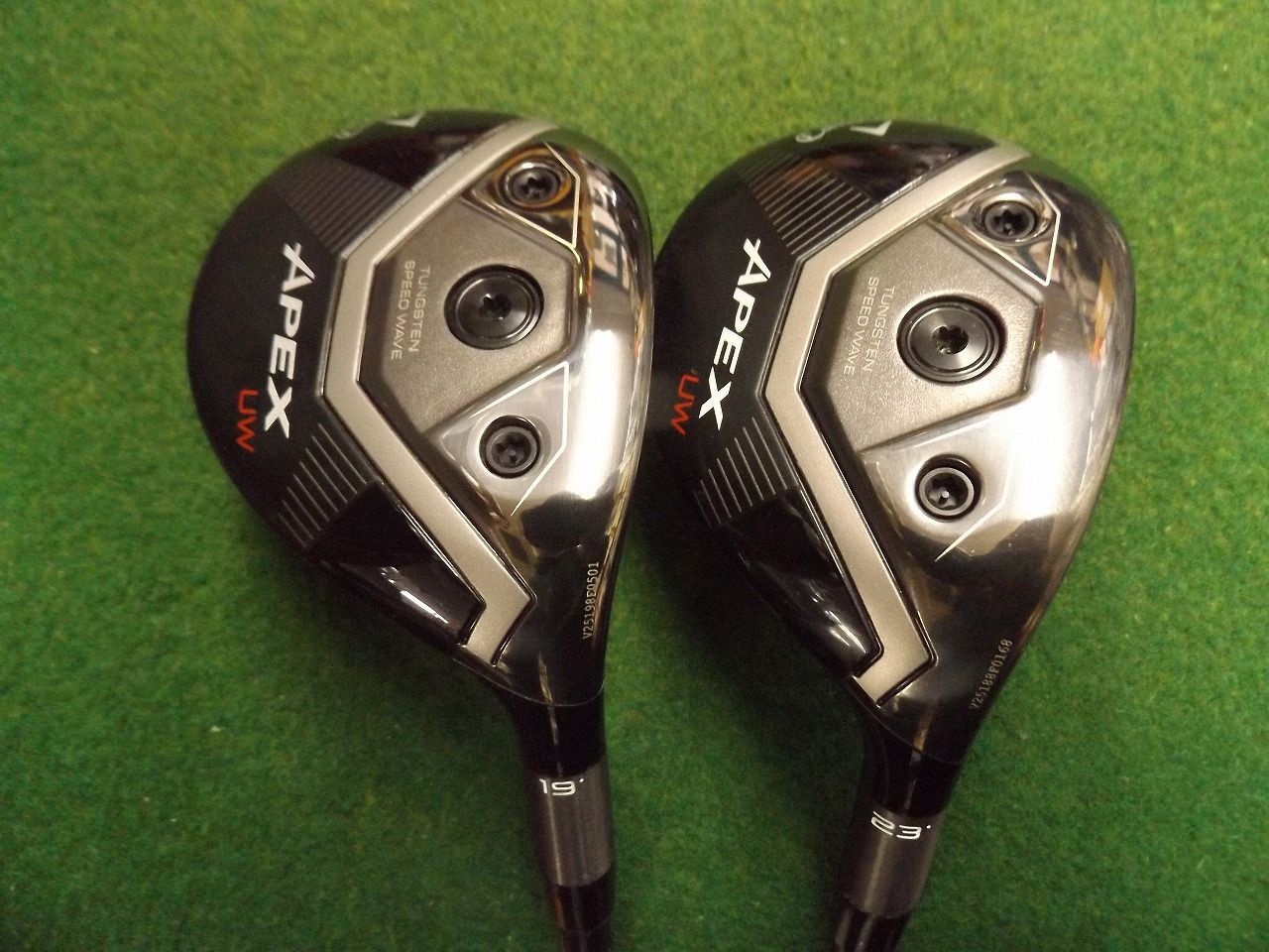 3845 APEX UW 2026 19°＋23° 純正カーボン S カバー有 セット