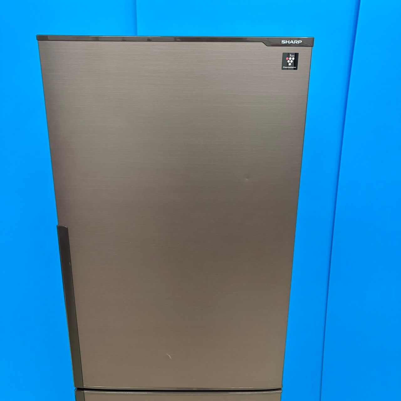 615 関東圏配送 イチオシ 極美品 冷蔵庫 小型 中型 大型 200L〜300L 右