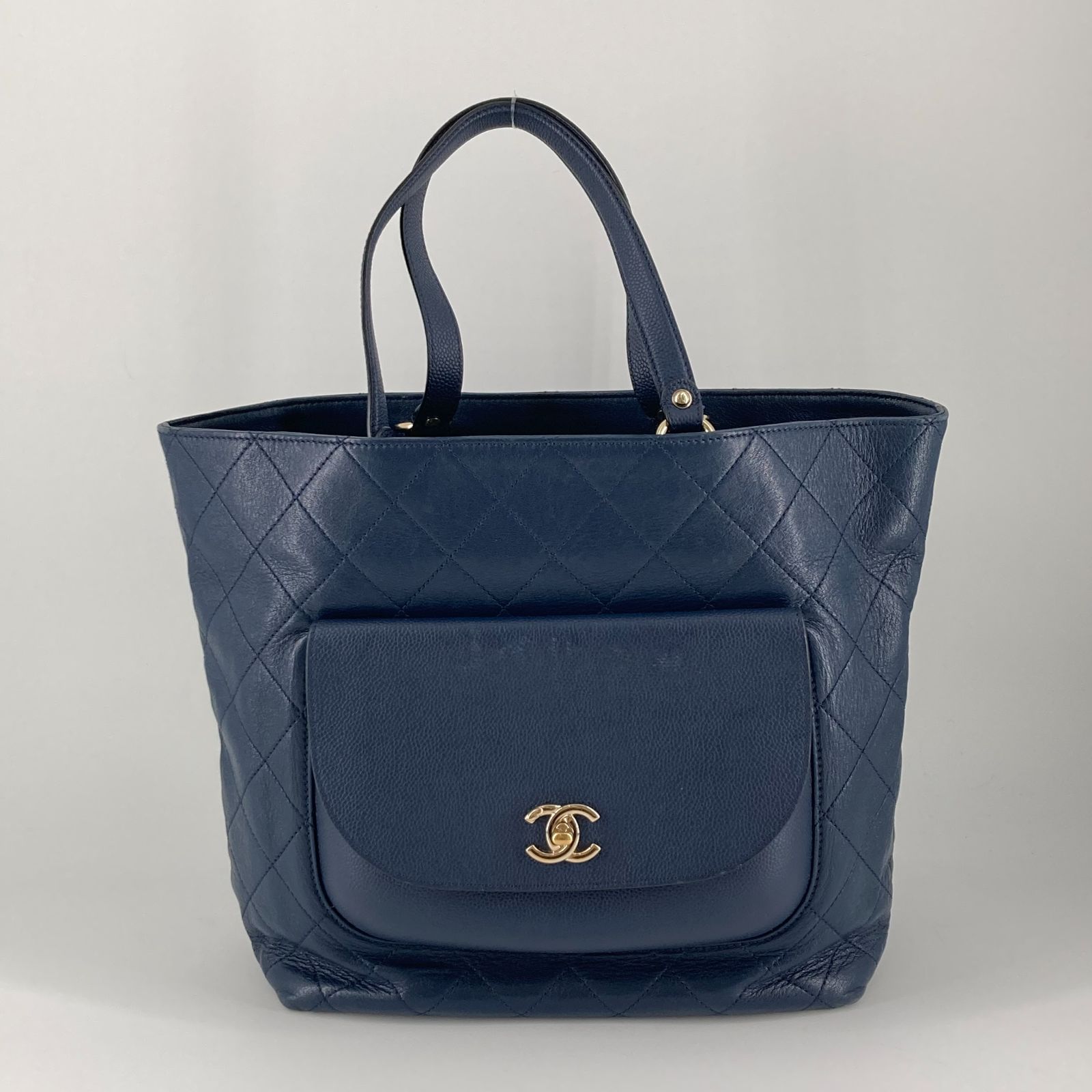 CHANEL（シャネル） キルティング レザー トート バッグ 24番台