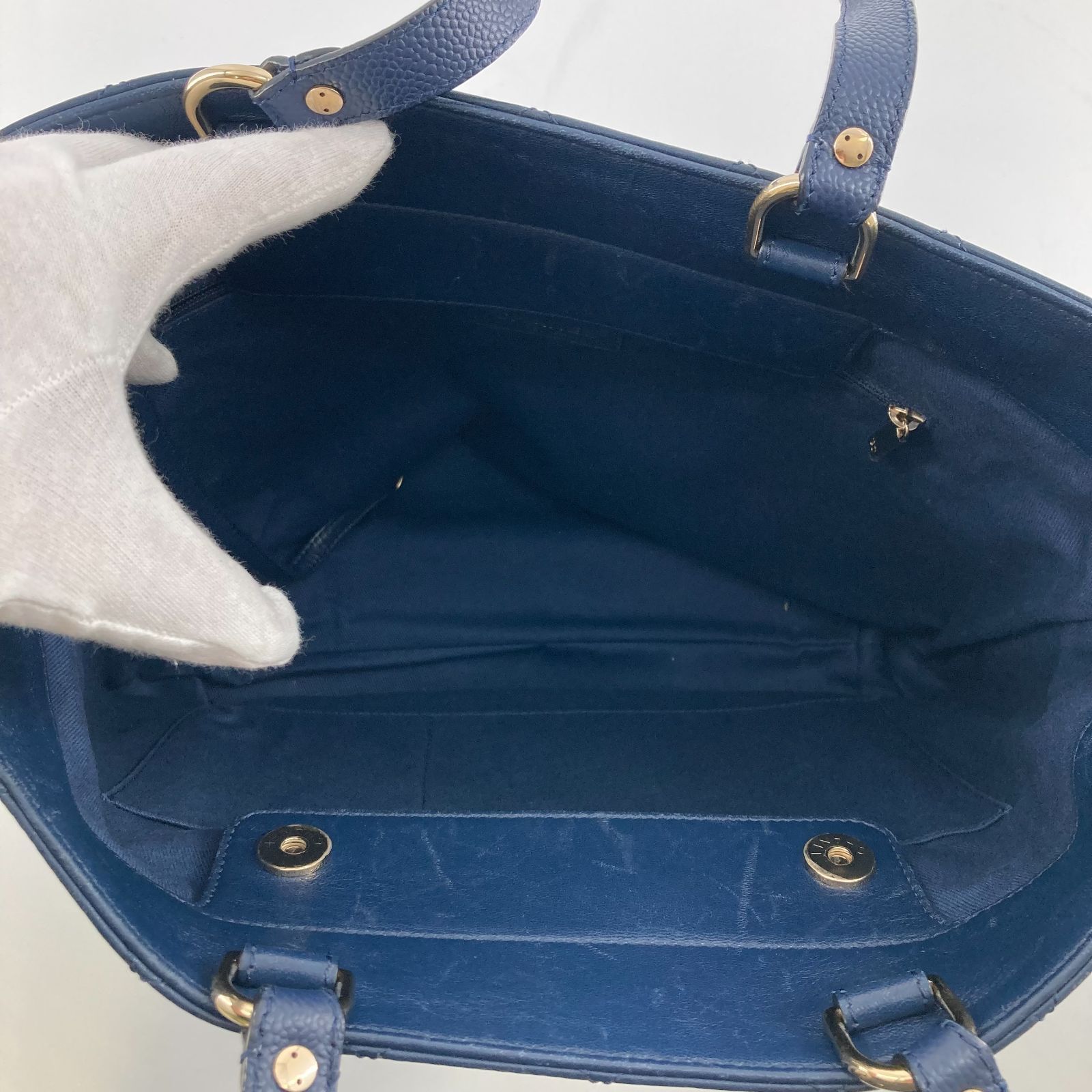 CHANEL（シャネル） キルティング レザー トート バッグ 24番台