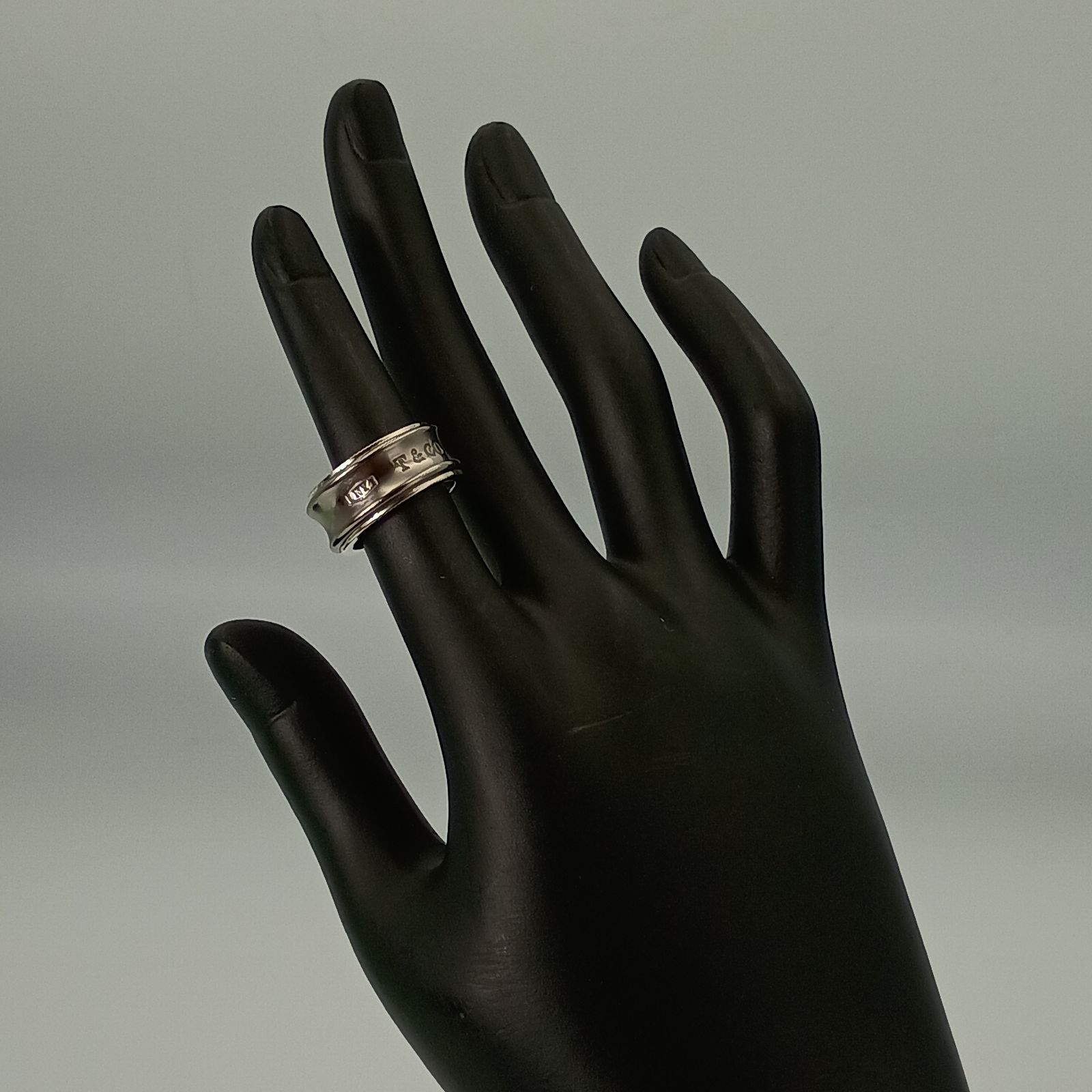TIFFANY&Co. ティファニー 8号 チタン ナローリング メンズ レディース