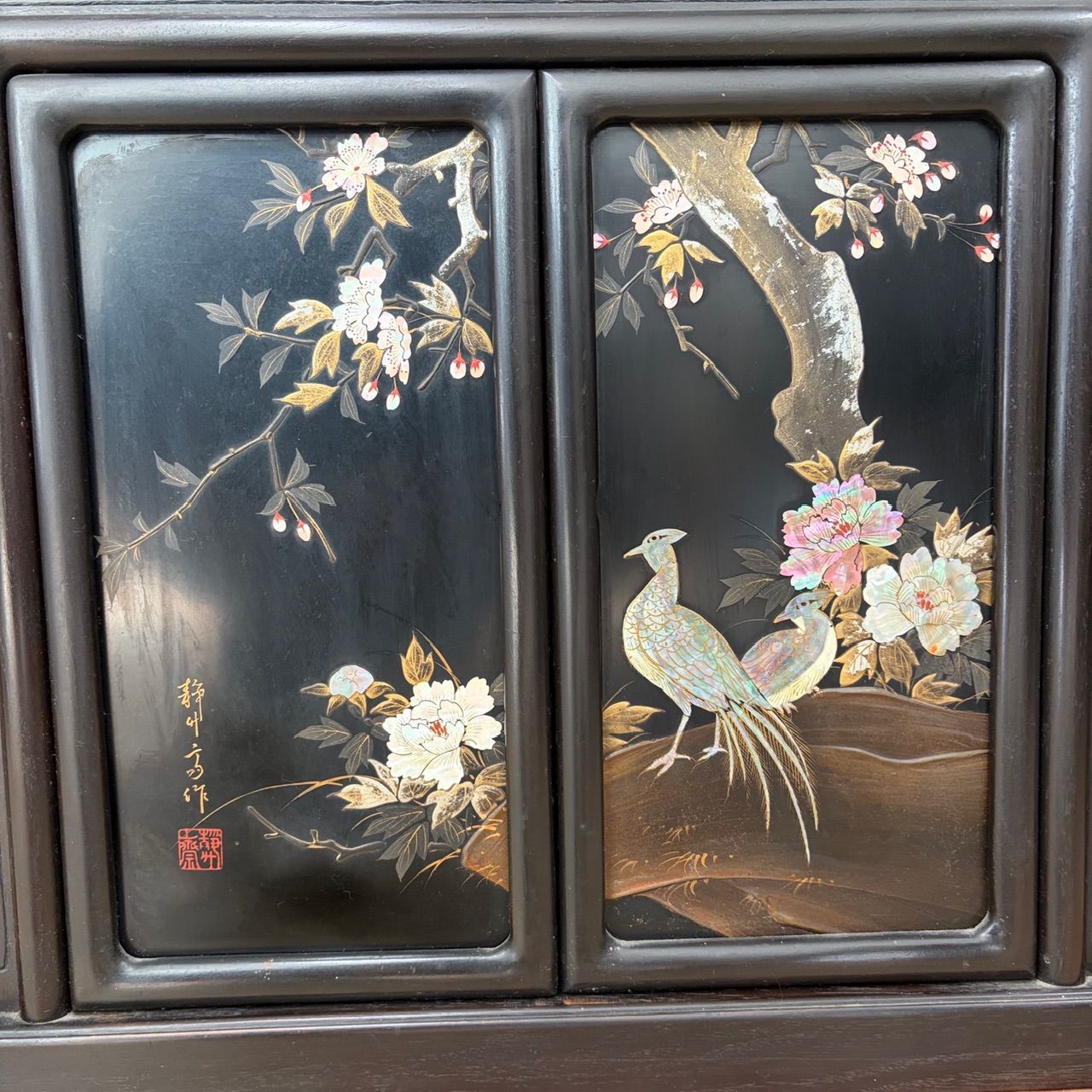 螺鈿調 花鳥蒔絵 黒塗り 和風家具 飾り棚 茶棚 サイドボード