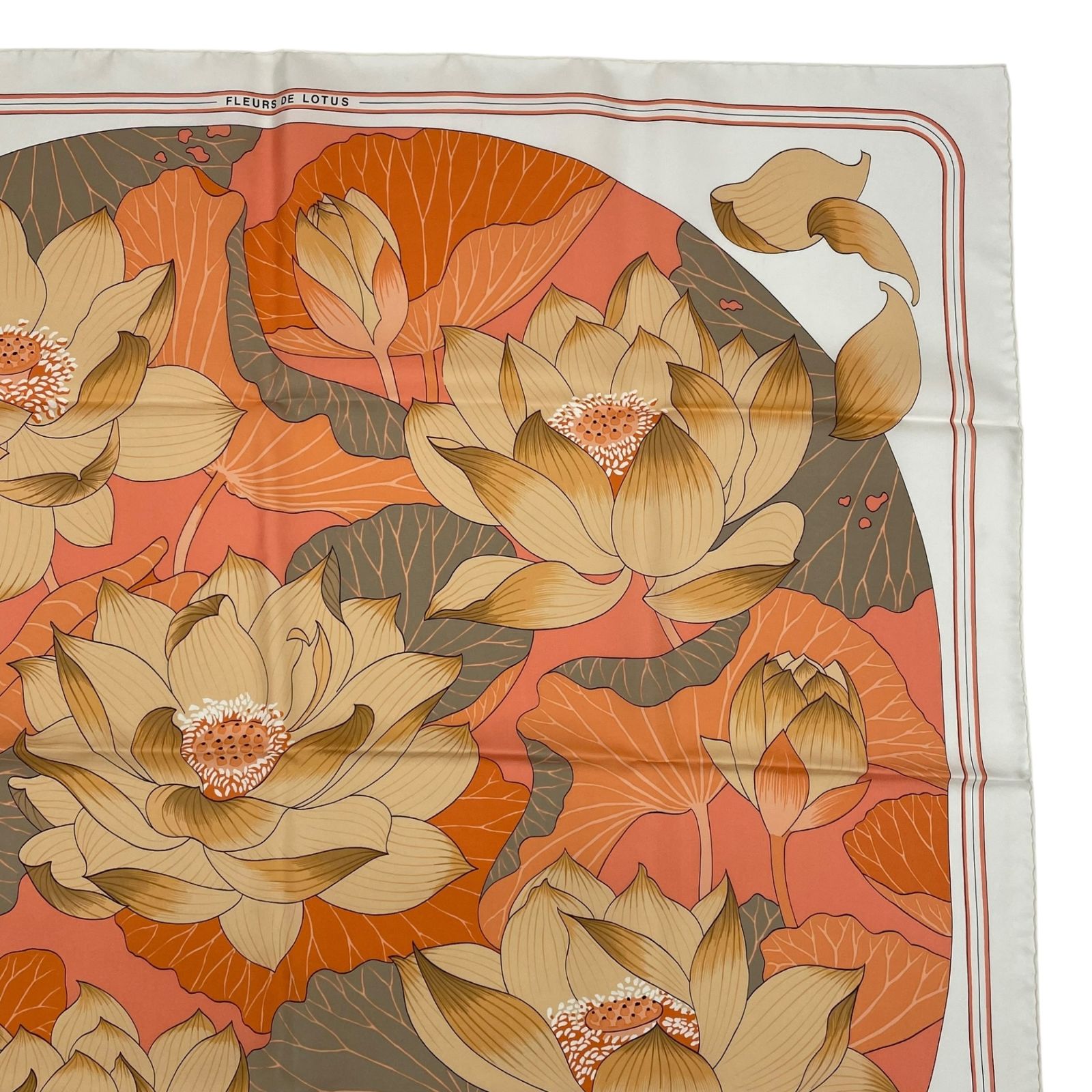 新品同様 HERMES エルメス スカーフ カレ90 シルク100％ FLEURS DE