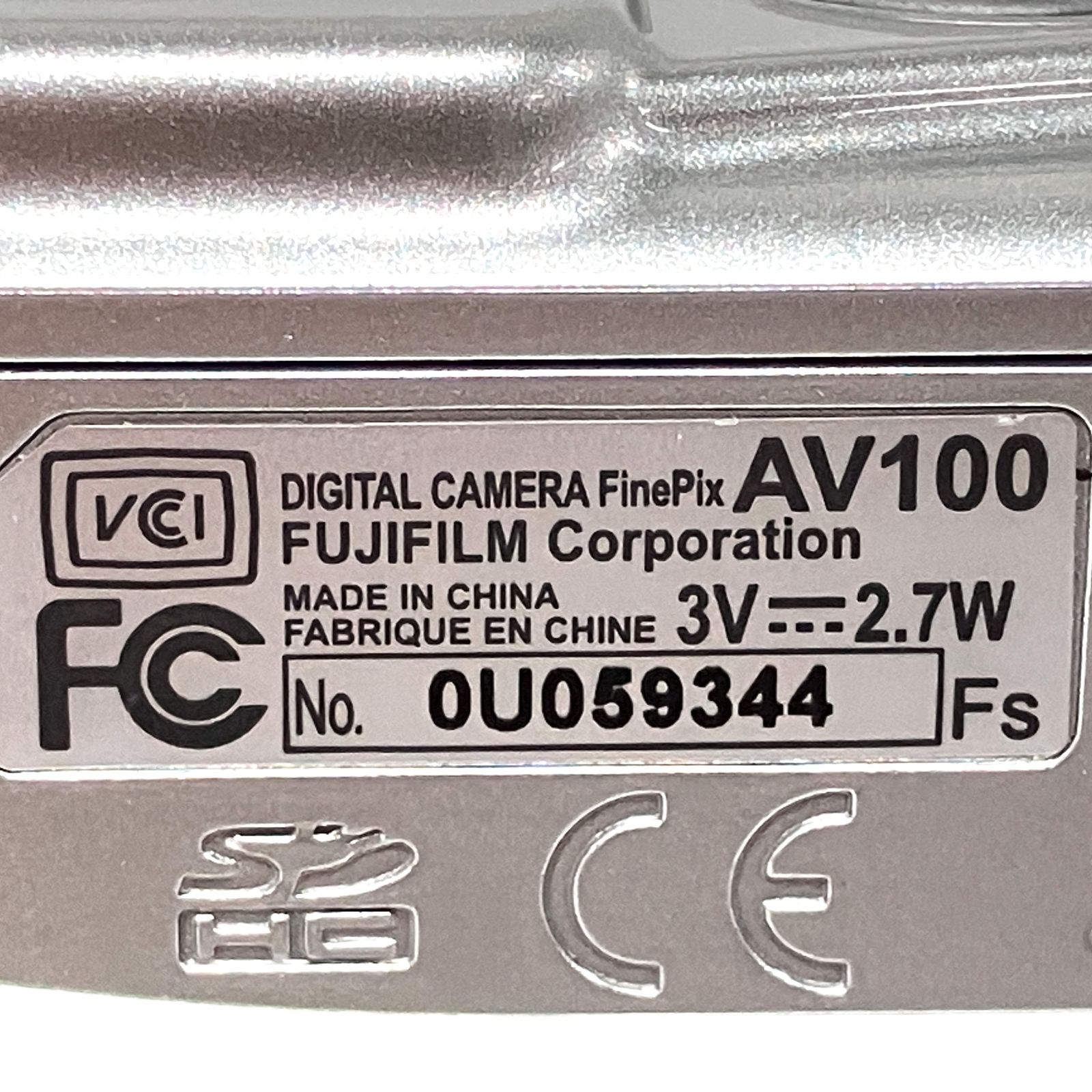 FUJIFILM FinePix AV100 シルバー コンパクトデジタルカメラ 単3電池
