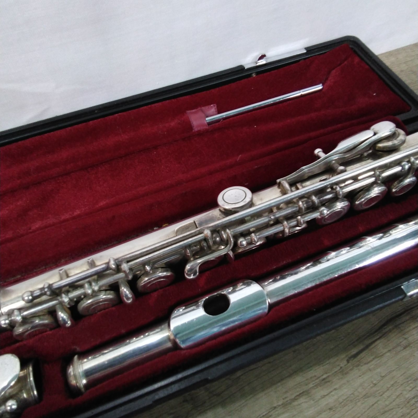 中古　YAMAHA フルート 管楽器　YFL-211S Eメカ付き YAMAHA フルート YFL-211 Eメカ付き 入門 初心者 銀メッキ ②