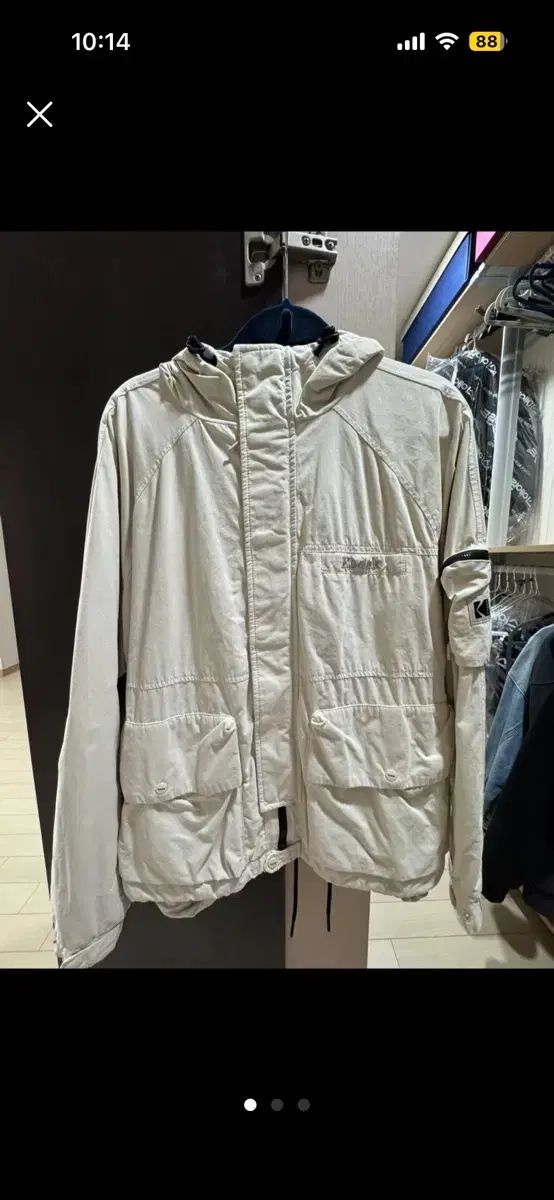 KODAK ベージュ フード ウィンドブレーカー 90(S) - メルカリ