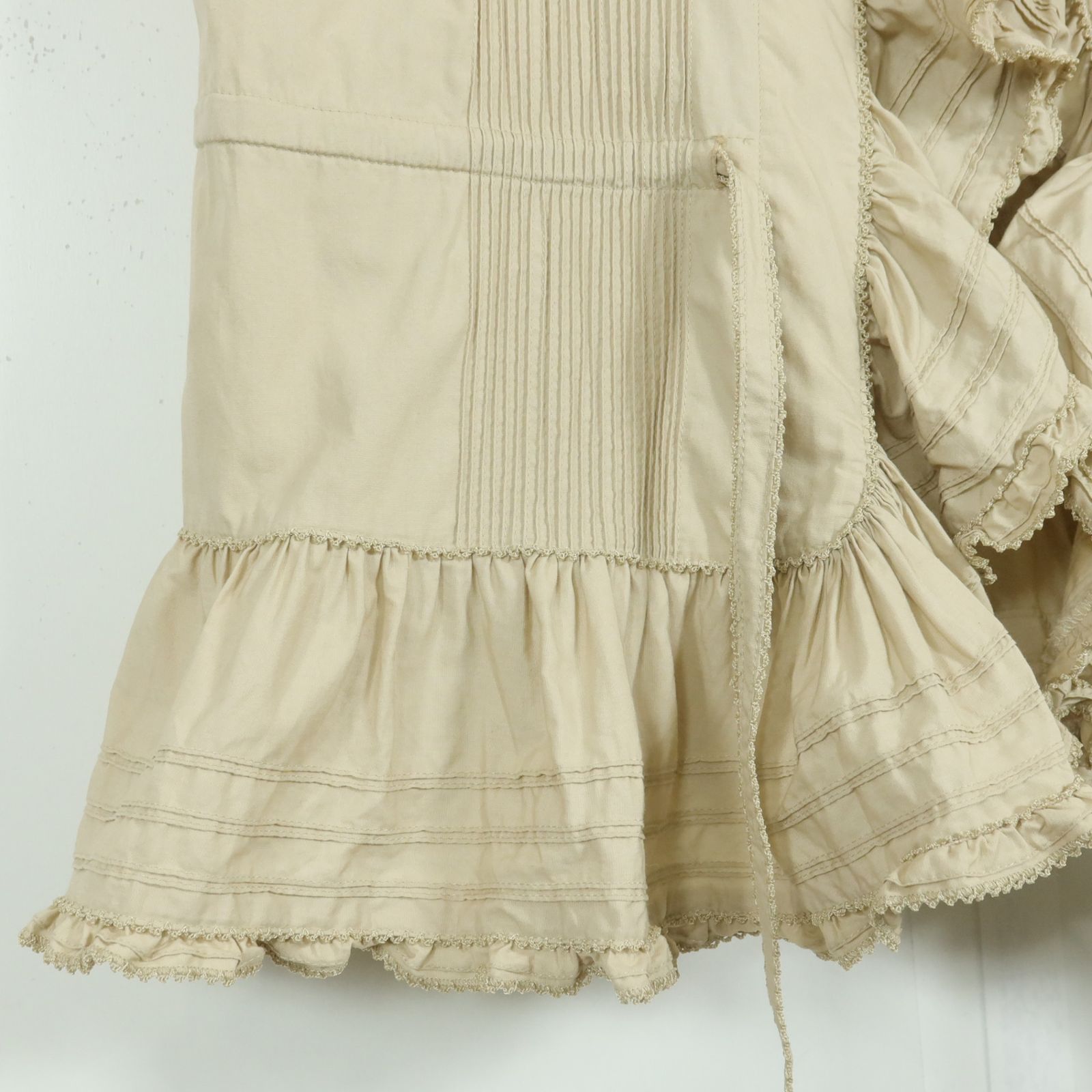 ワンダフルワールド カネコイサオ☆豪華なフリルとタックがたっぷり