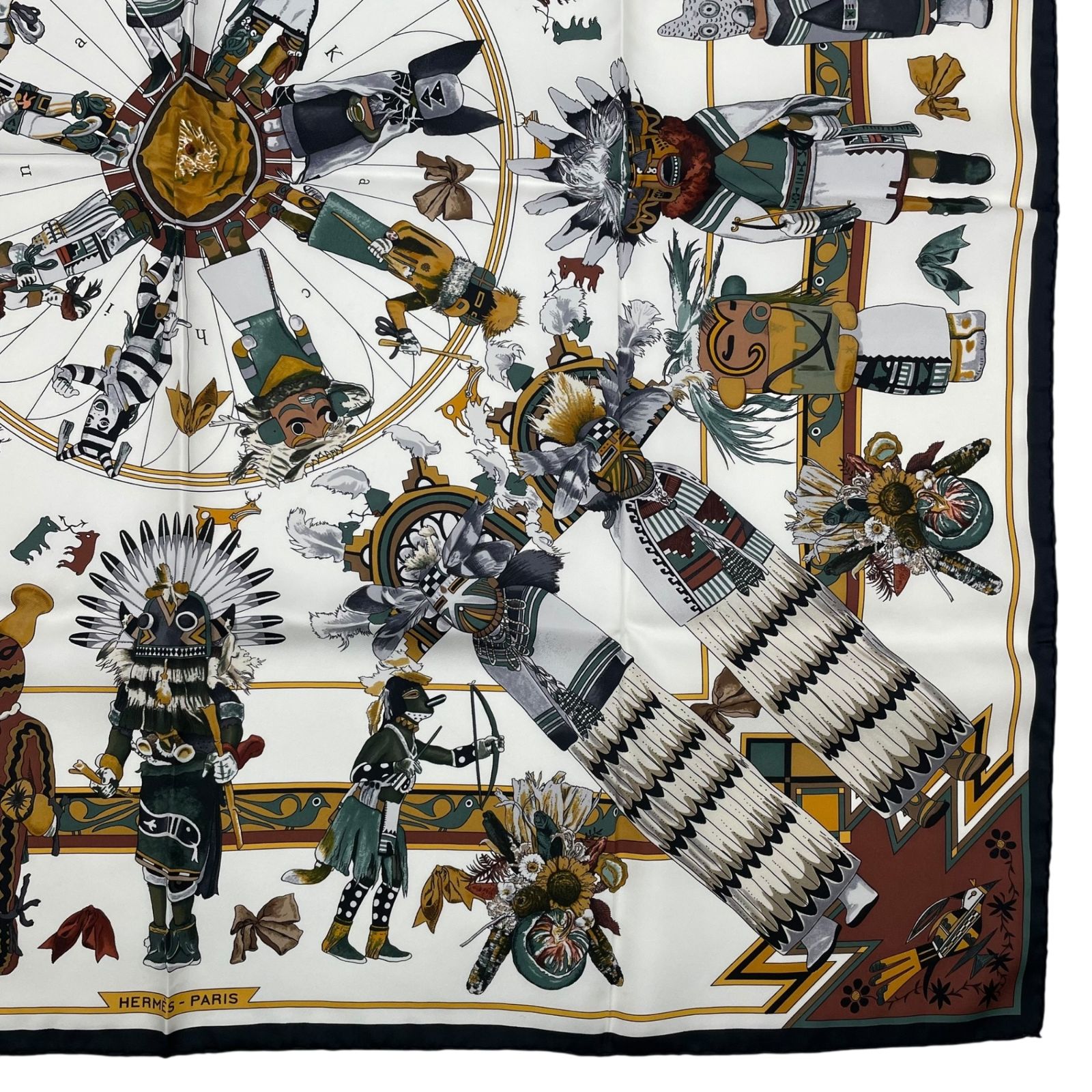 新品同様 HERMES エルメス スカーフ シルク100％ カレ90 Kachinas