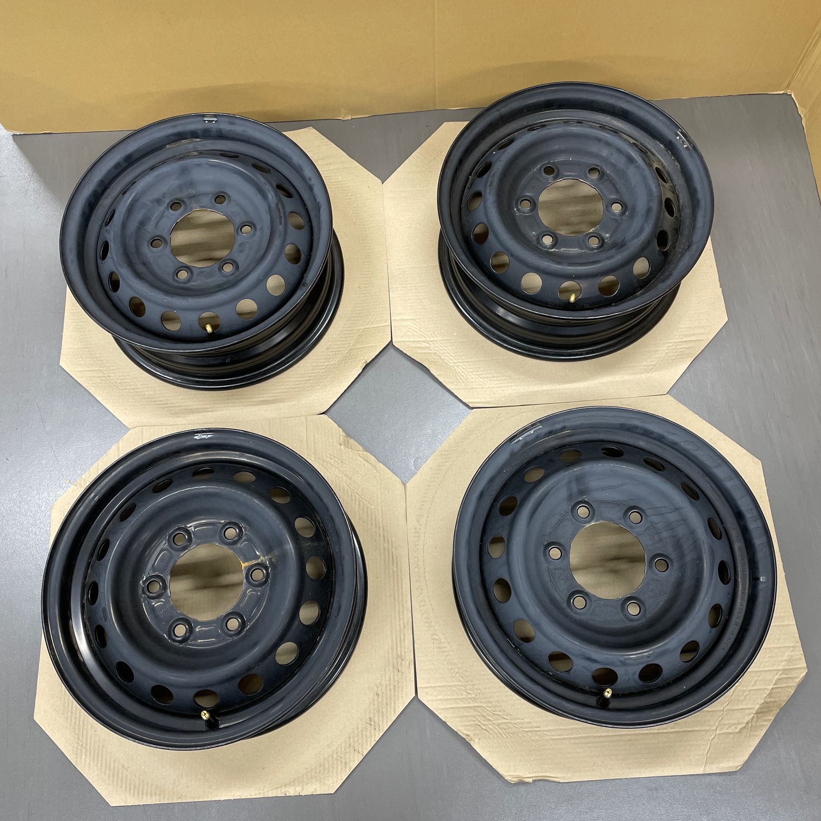 車 Nissan 純正15インチスチールホイール