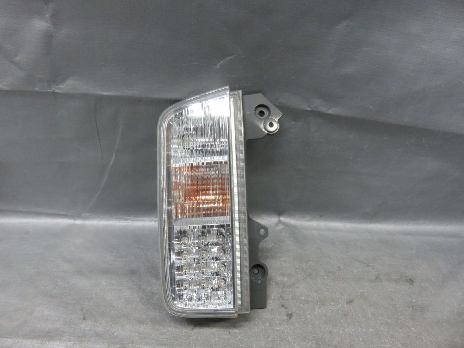 ☆STD8564/点灯ok 日産 エルグランド TE52 PE52 E52 純正 テールライト