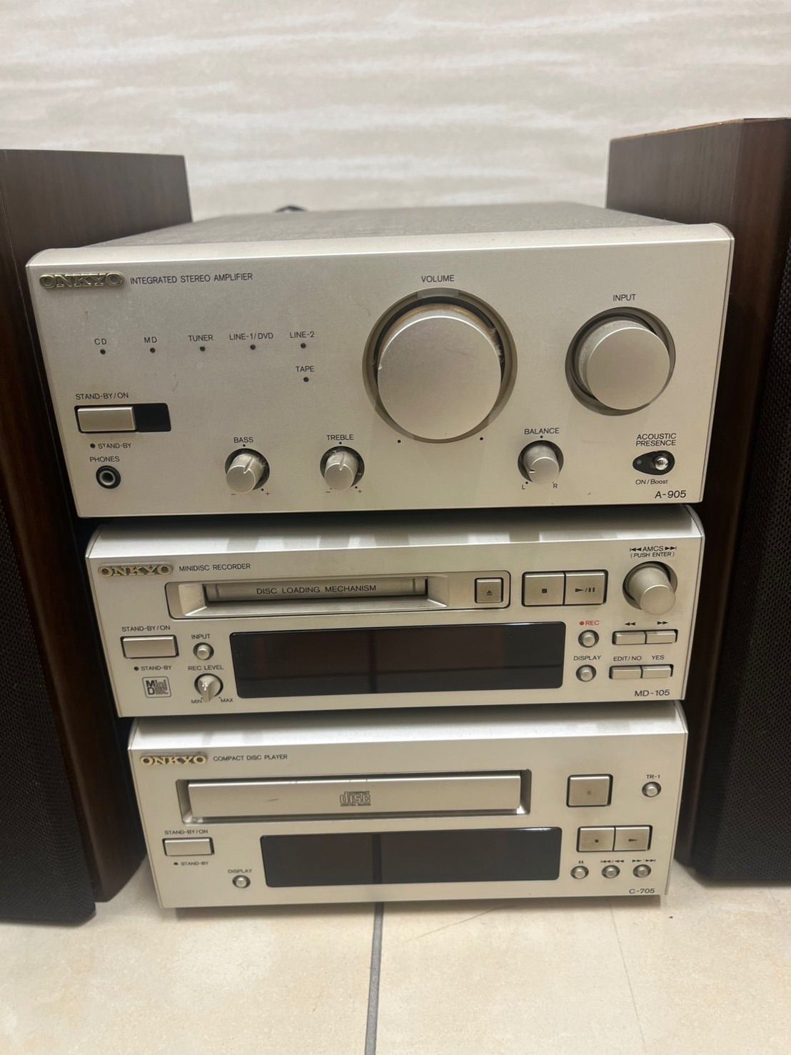 中古品】 ONKYOオンキョー プリメインアンプ A-905 & MDデッキ MD-105