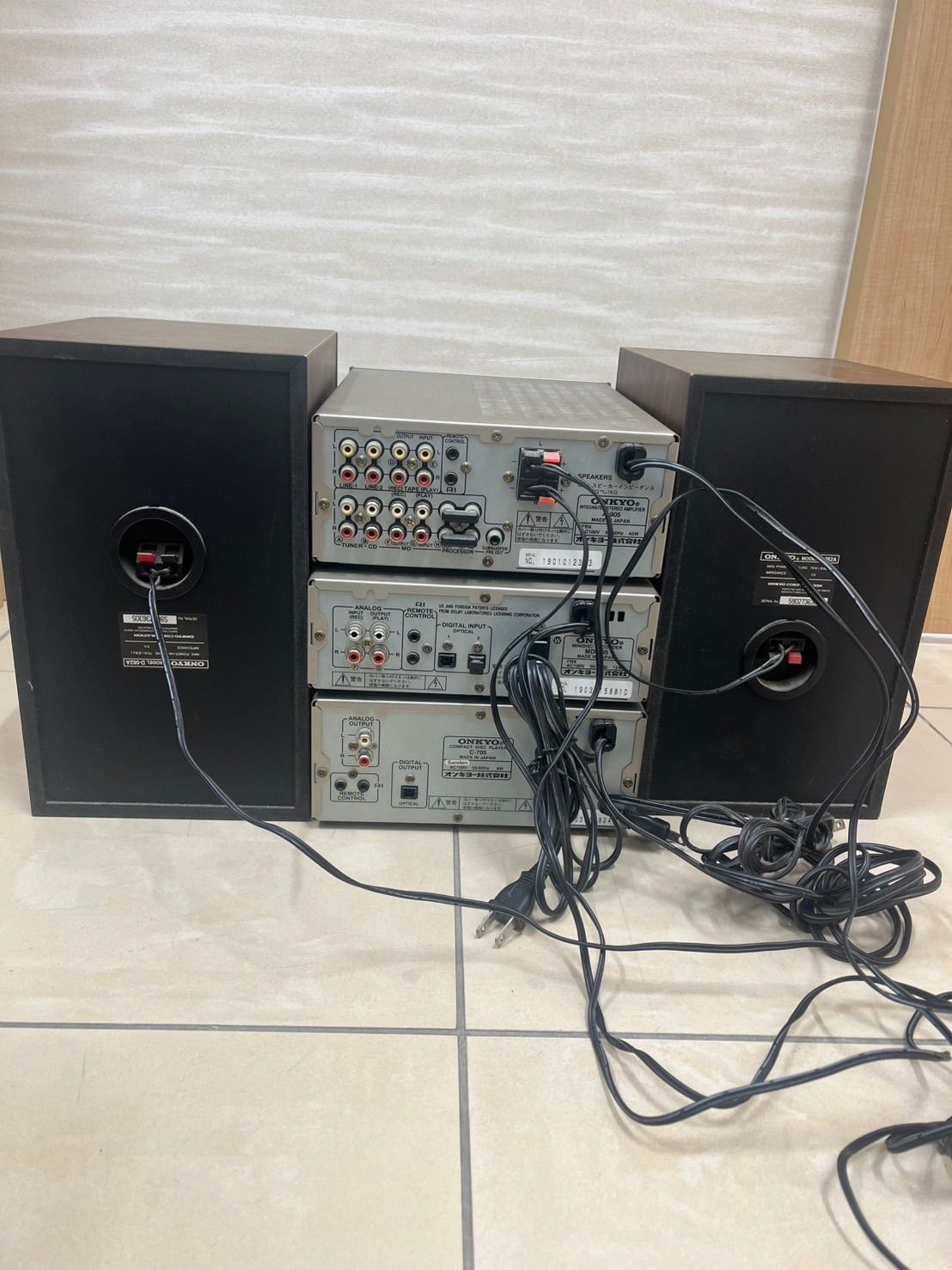 人気☆ONKYO/プリメインアンプA-905 ＆ MDレコーダーMD-105 品】 ONKYOオンキョー プリメインアンプ A-905 & MDデッキ MD-105 & CD