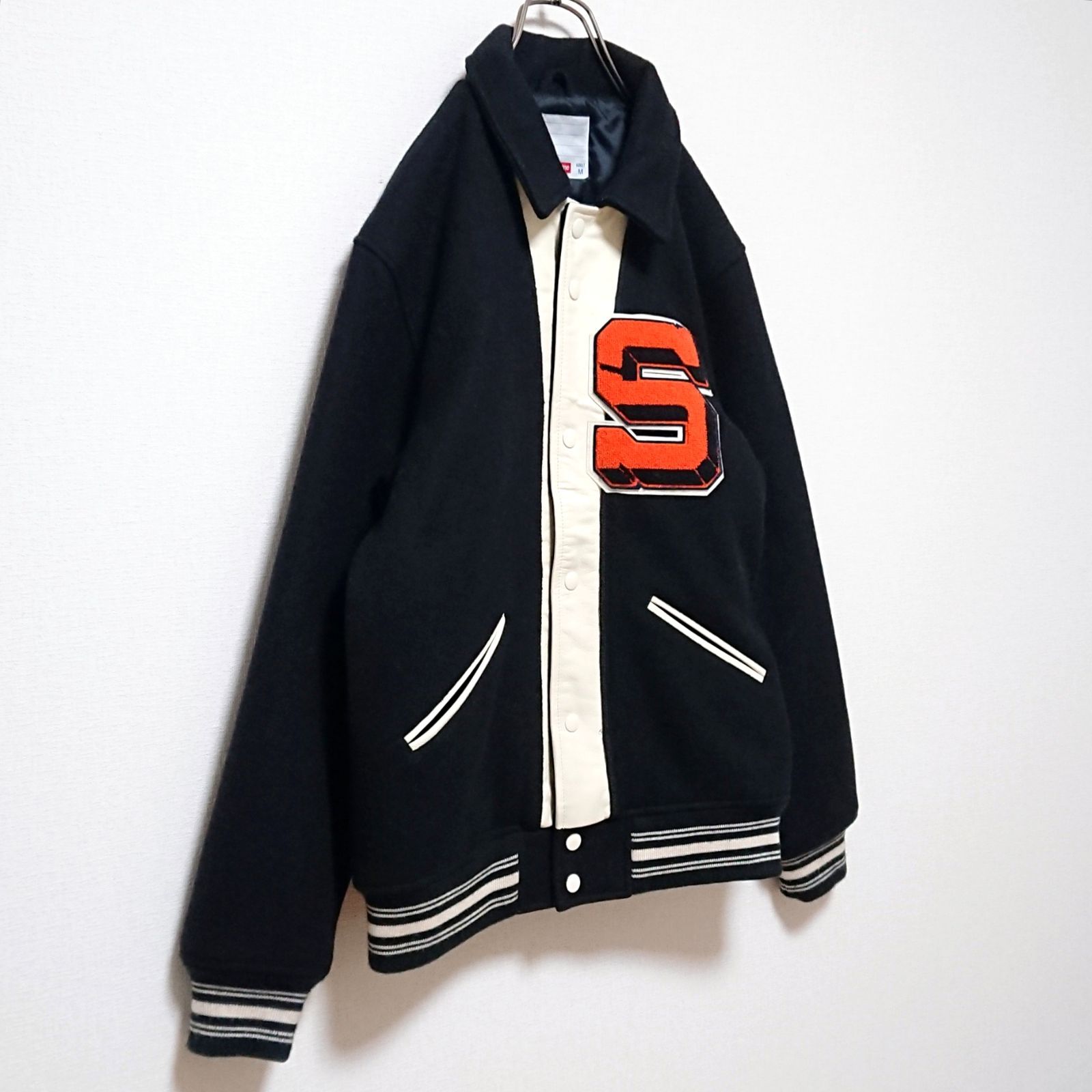 希少 即完売モデル シュプリーム 刺繍 Sロゴ スナップボタン